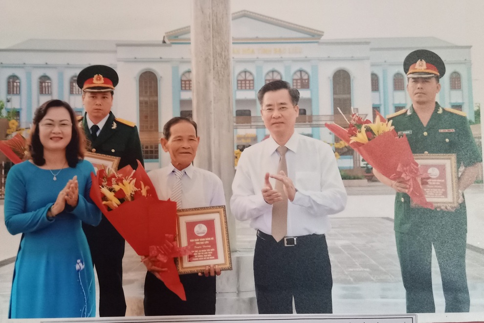 Thương binh nửa thế kỷ trông coi Đền thờ Bác Hồ ở Bạc Liêu - 5 Thương binh nửa thế kỷ trông coi Đền thờ Bác Hồ ở Bạc Liêu - 5