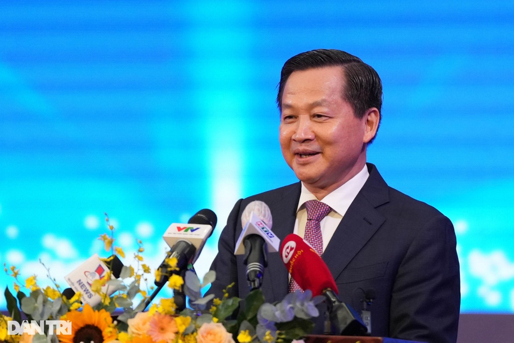 Phó Thủ tướng: Kinh tế TPHCM chưa xanh hóa, còn nhiều vấn đề môi trường - 2 Phó Thủ tướng: Kinh tế TPHCM chưa xanh hóa, còn nhiều vấn đề môi trường - 2