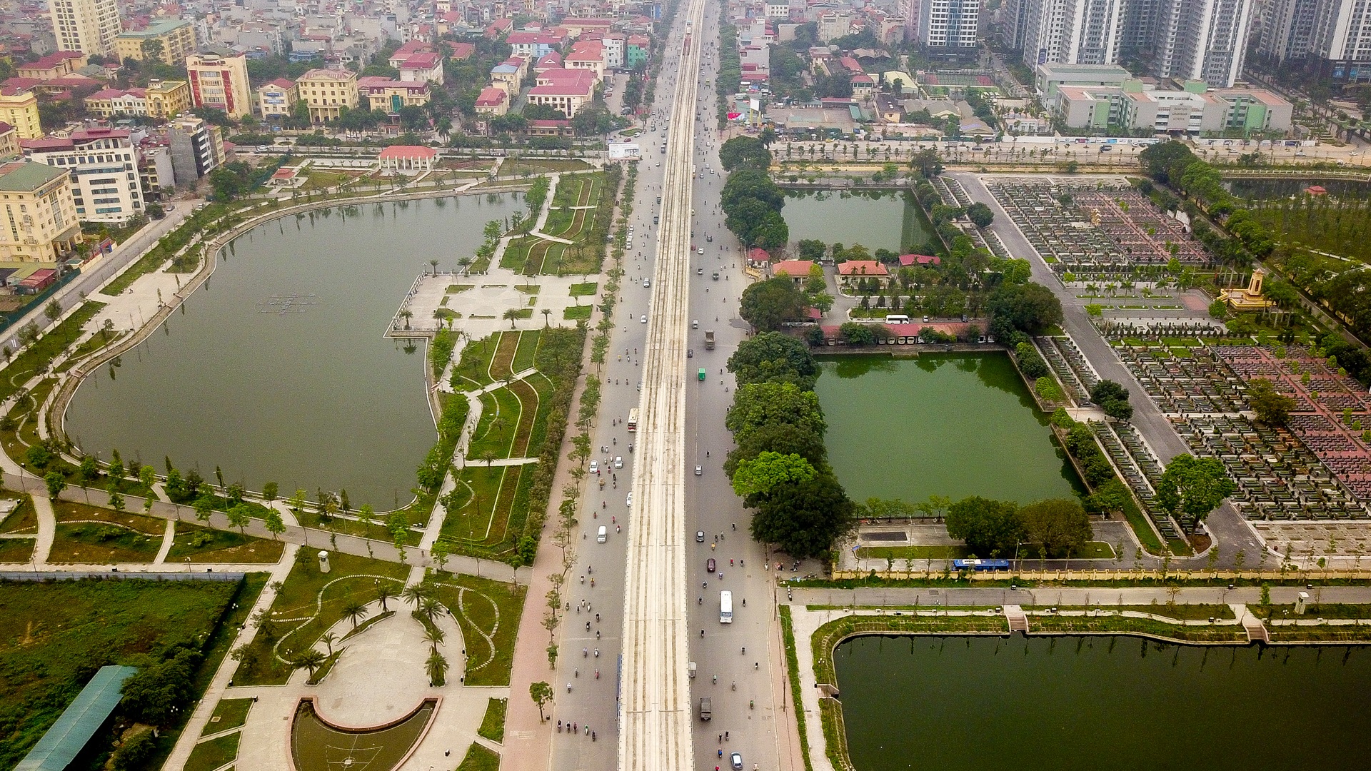 Metro Nhổn - ga Hà Nội thành hình đường trên cao xuyên qua phố phường Thủ đô