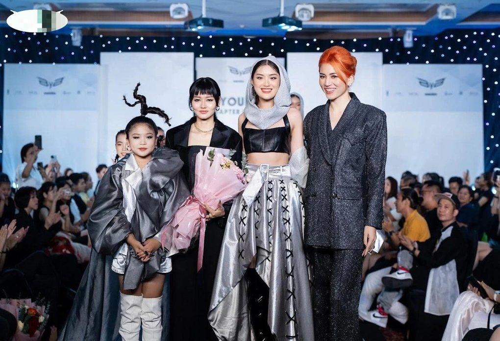 Dàn người đẹp hội tụ trong show diễn thời trang - 2 Dàn người đẹp hội tụ trong show diễn thời trang - 2