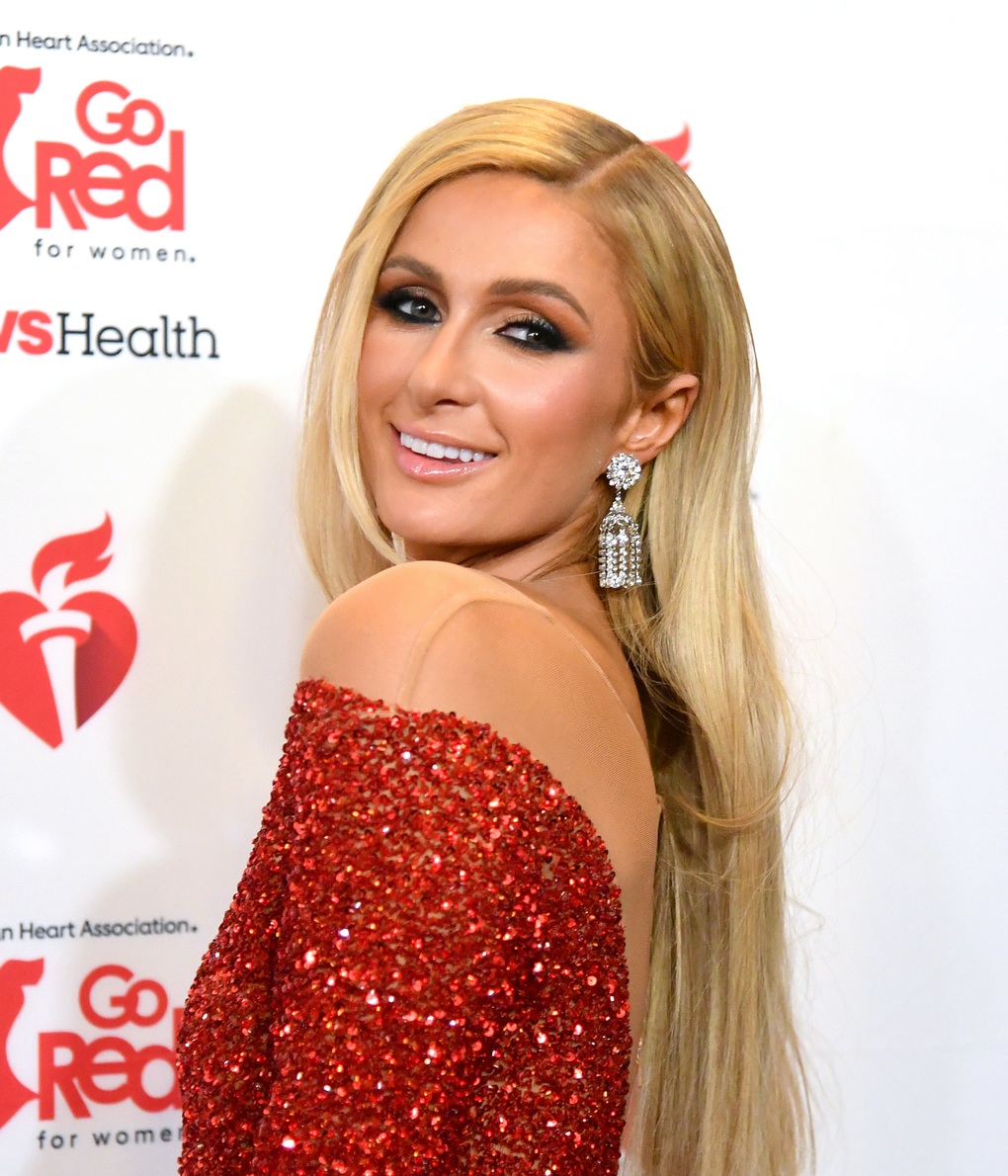 7 times richer than her husband, Paris Hilton still believes this is the strongest support - 1