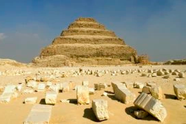 Điều gì khiến Saqqara trở thành nghĩa địa lớn nhất Ai Cập cổ đại?