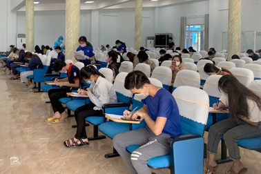 Doanh nghiệp khai báo y tế cho người lao động trở lại làm việc sau Tết