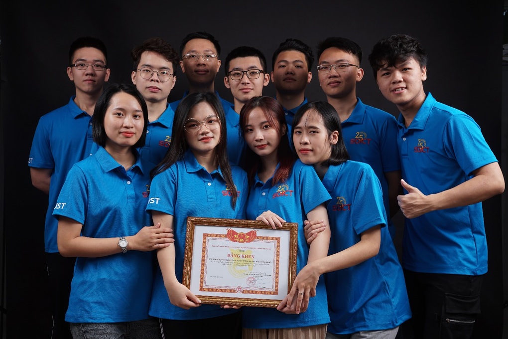 Loạt thành tích đáng nể của nam sinh Bách khoa Hà Nội - 2 Loạt thành tích đáng nể của nam sinh Bách khoa Hà Nội - 2