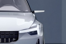 Nhật Bản cho phép lưu hành ô tô không gương chiếu hậu