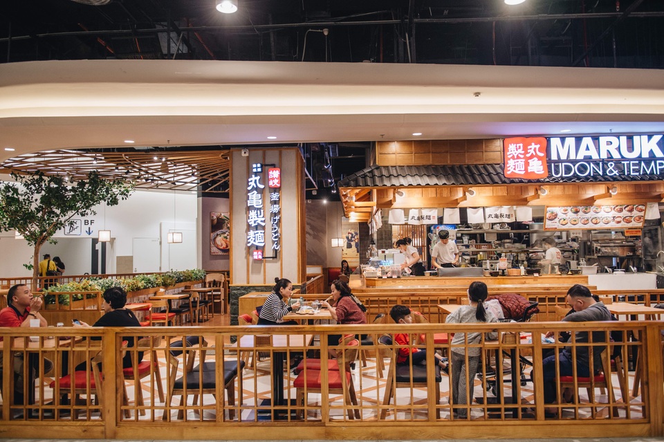 Aeon Mall Hà Đông mở cửa trở lại sau gần 1 tháng chung tay phòng chống dịch - 2 Aeon Mall Hà Đông mở cửa trở lại sau gần 1 tháng chung tay phòng chống dịch - 2