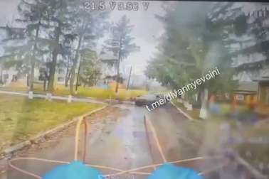 UAV điều khiển bằng cáp quang của Nga tấn công binh sĩ Ukraine