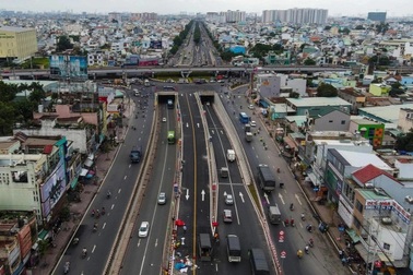 Hai tuyến cao tốc nghìn tỷ kết nối TPHCM sắp triển khai