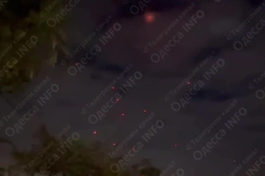 Phòng không Ukraine khai hỏa ồ ạt đánh chặn UAV Nga