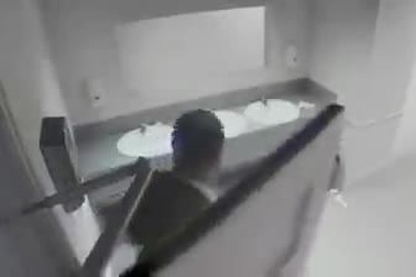 Cổ động không uống rượu bia khi lái xe bằng biện pháp mạnh