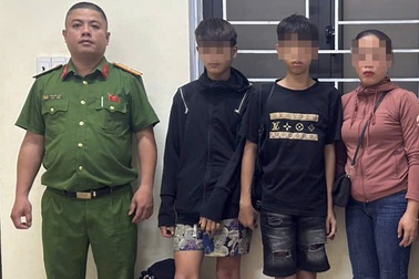 Hai thiếu niên tự bỏ nhà, bắt xe đi Hà Nội theo lời hứa trên mạng