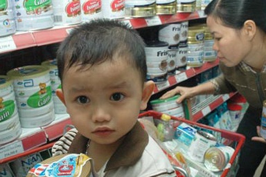 Áp giá trần cho sữa: Cũng chỉ để dọa?