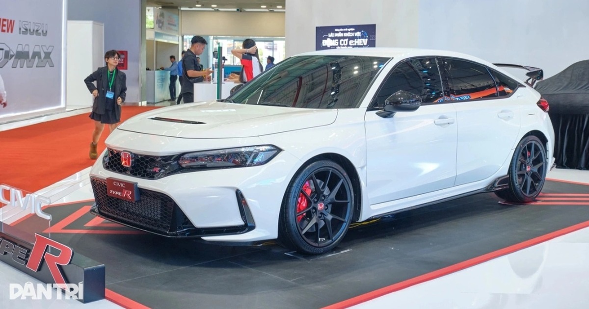 Giá gần 3 tỷ đồng, Honda Civic Type R ngừng bán tại Việt Nam sau 3 năm