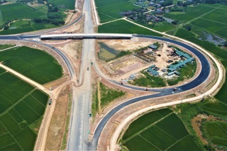 Đến Hà Tĩnh du lịch dịp lễ 30/4, đi lại bằng ô tô trên cao tốc thế nào? - 9