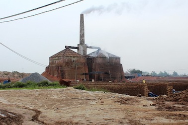 Xóa lò gạch thủ công tại Hải Dương: Tỉnh liên tục đốc thúc, huyện “dừng chân” nghe ngóng?