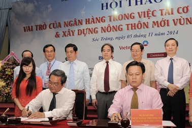 Vietcombank Tiền Giang cho vay 80 tỷ đồng thực hiện cánh đồng mẫu lớn tại ĐBSCL