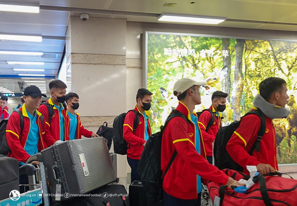 Đội tuyển Việt Nam đến Trung Quốc, sẵn sàng đánh bại đội chủ nhà - 2 Đội tuyển Việt Nam đến Trung Quốc, sẵn sàng đánh bại đội chủ nhà - 2