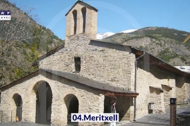 Quốc gia ít người biết, rất giàu nhưng không có sân bay và đồng tiền riêng