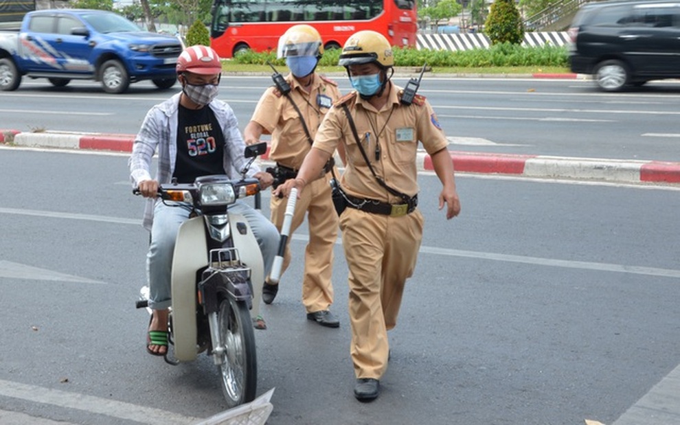 Tăng mức xử phạt vi phạm gấp 10 lần liệu có giúp giảm tai nạn giao thông? - 2 Tăng mức xử phạt vi phạm gấp 10 lần liệu có giúp giảm tai nạn giao thông? - 2