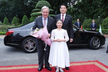 Chủ tịch nước Lương Cường đón Tổng Thư ký Liên hợp quốc tại Phủ Chủ tịch