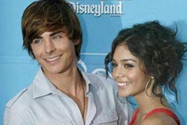 “High School Musical 2” lập kỷ lục mới!