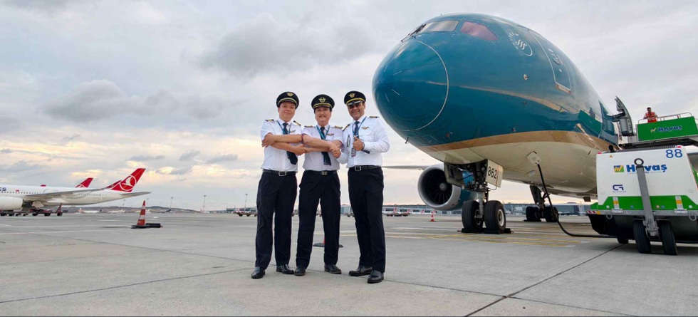 Cơ trưởng kể cú hạ cánh khẩn ở Thổ Nhĩ Kỳ trên chuyến bay về TPHCM