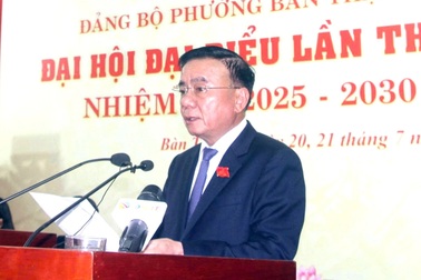 Thường trực Ban Bí thư dự Đại hội Đảng bộ lần thứ nhất phường Bàn Thạch