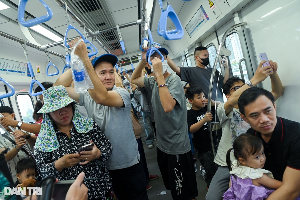 Metro số 1 ở TPHCM dừng giữa đường vì gặp lỗi kỹ thuật - 1 Metro số 1 ở TPHCM dừng giữa đường vì gặp lỗi kỹ thuật - 1
