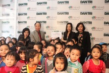 Cô và trò trường mầm non A Ba Đình giúp bé Thiên Bảo