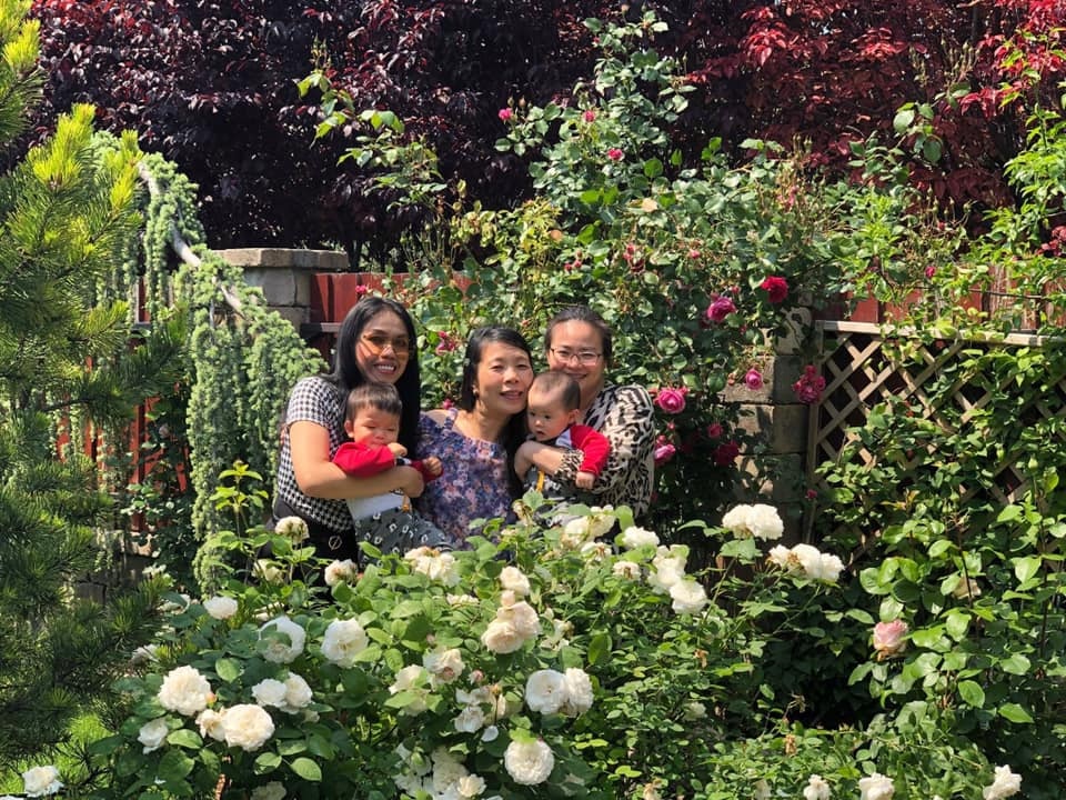 Ngôi nhà phủ kín hoa hồng đẹp không rời mắt của nữ Việt kiều ở Hungary - 14 Ngôi nhà phủ kín hoa hồng đẹp không rời mắt của nữ Việt kiều ở Hungary - 14