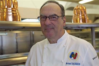 Bếp trưởng dinh Tổng thống Pháp hé lộ bí mật gần 40 năm phục vụ