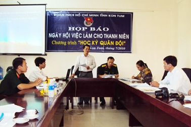 Họp báo về Ngày hội việc làm cho thanh niên