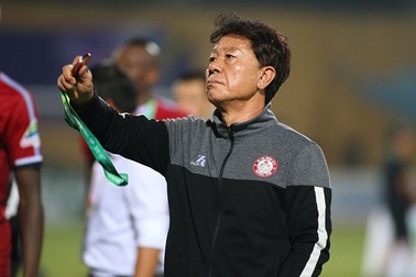 Thầy Công Phượng đề xuất V-League đá như K-League, VPF nói gì?