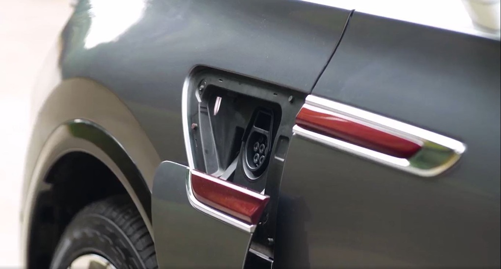 Rolls-Royce Trung Quốc giảm giá kỷ lục tại Việt Nam, tới 530 triệu đồng - 5 Rolls-Royce Trung Quốc giảm giá kỷ lục tại Việt Nam, tới 530 triệu đồng - 5