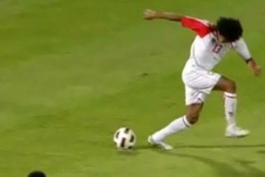 Chiêm ngưỡng pha đá phạt đền cực kì độc đáo