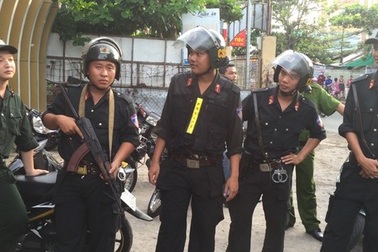 Bắt hơn 40 đối tượng đang "phê" ma túy, chuẩn bị huyết chiến