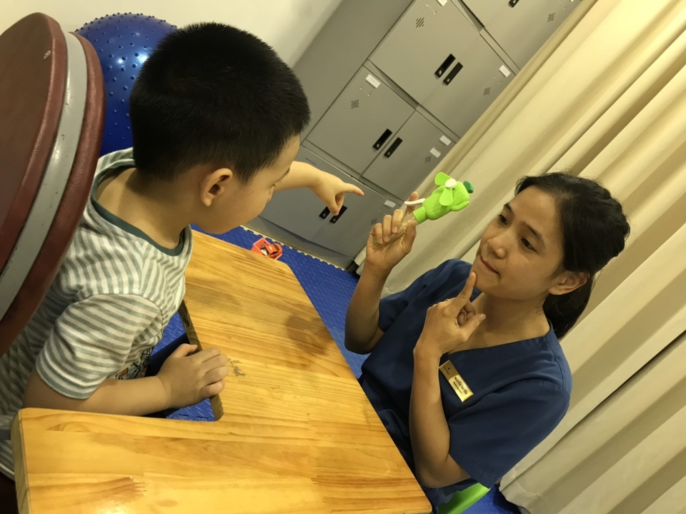 Tạp chí khoa học danh tiếng hàng đầu thế giới công bố nghiên cứu điều trị tự kỷ của Vinmec - 3