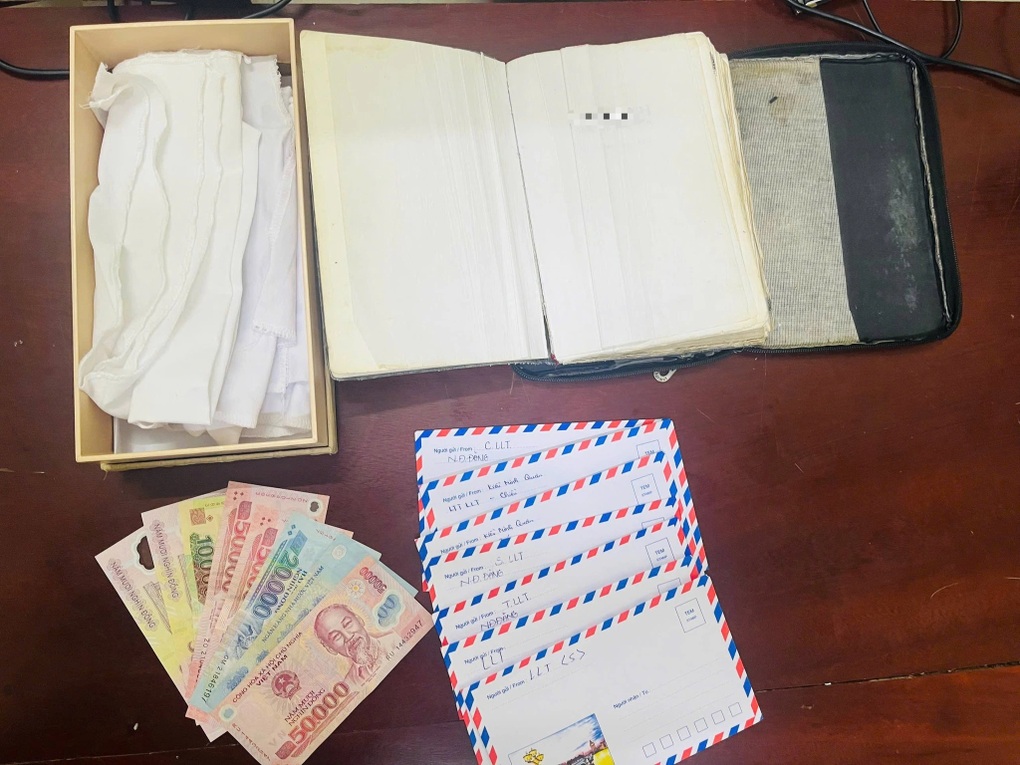 Công an phát hiện nhóm Hội Thánh Đức Chúa Trời Mẹ hoạt động trái phép - 2 Công an phát hiện nhóm Hội Thánh Đức Chúa Trời Mẹ hoạt động trái phép - 2