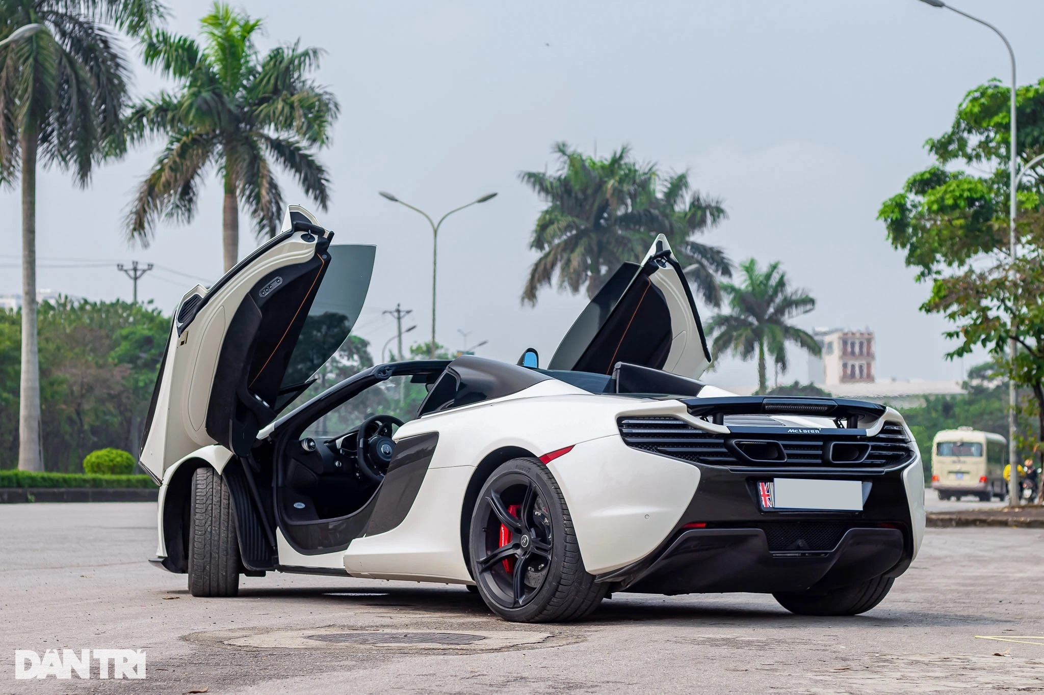 Từng bị Phan Công Khanh lừa cầm cố, xe McLaren 650S được rao bán giá 