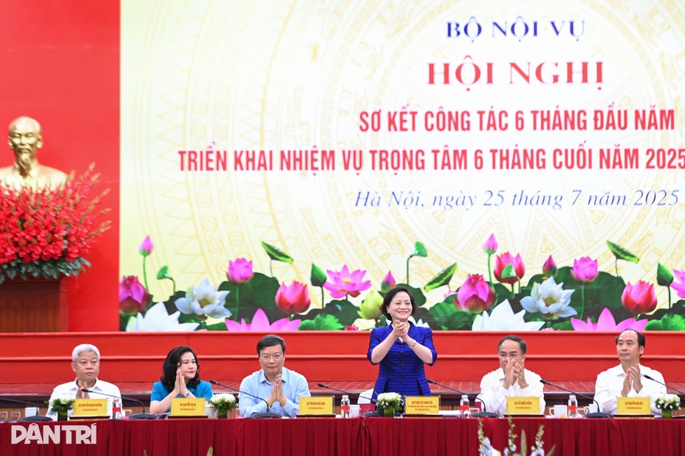 Áp KPI cho cán bộ, công chức phải phù hợp thực tiễn, đặc thù địa phương - 1 Áp KPI cho cán bộ, công chức phải phù hợp thực tiễn, đặc thù địa phương - 1