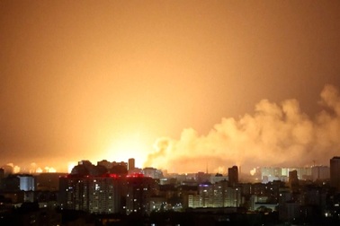 Nga không kích rung chuyển thủ đô Kiev của Ukraine