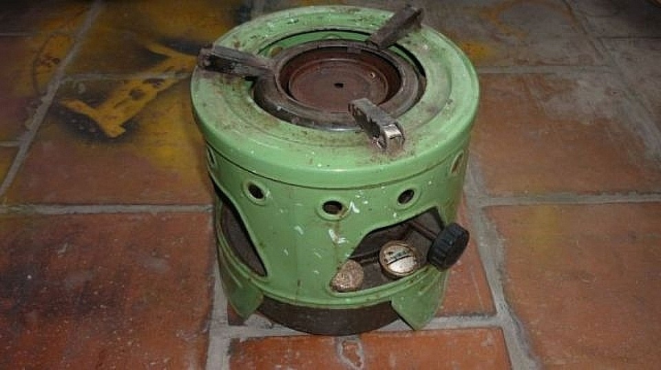 Hà Nội: Những chuyện củi lửa một thời gian khó - 3 Hà Nội: Những chuyện củi lửa một thời gian khó - 3