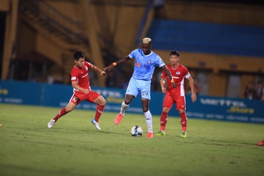 Quế Ngọc Hải chấn thương, CLB Viettel hoà SHB Đà Nẵng