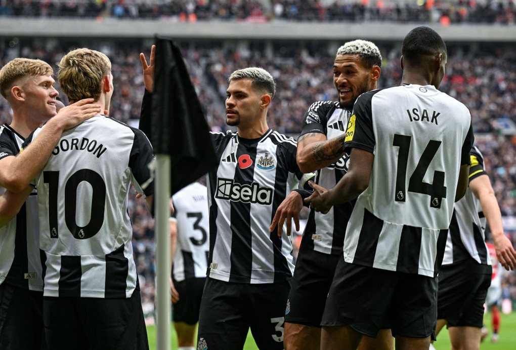 Arsenal thua Newcastle, nguy cơ tan mộng đua vô địch - 2 Arsenal thua Newcastle, nguy cơ tan mộng đua vô địch - 2