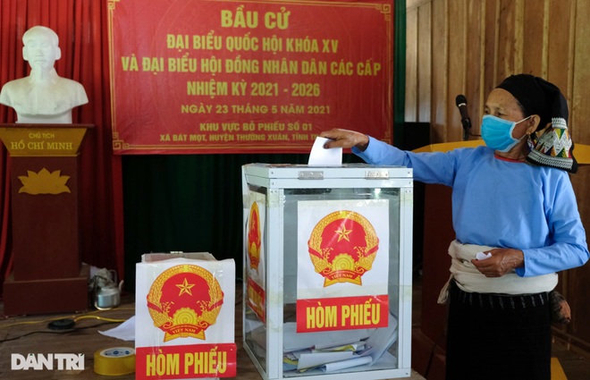 Toàn cảnh 69 triệu cử tri cả nước tham gia Ngày hội non sông - 43 Toàn cảnh 69 triệu cử tri cả nước tham gia Ngày hội non sông - 43