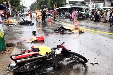 Lái ô tô tông chết 2 người rồi nhờ đàn em nhận tội thay