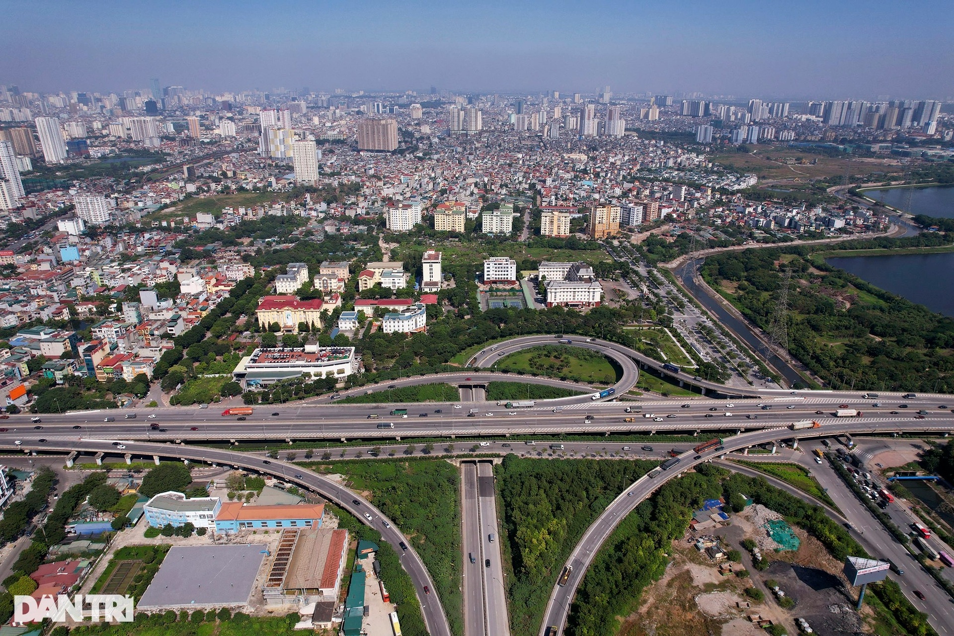 Từ bốn phương nhìn về khu vực trung tâm TP Hà Nội - 9