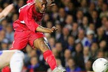 HLV Benitez hài lòng về Cisse 