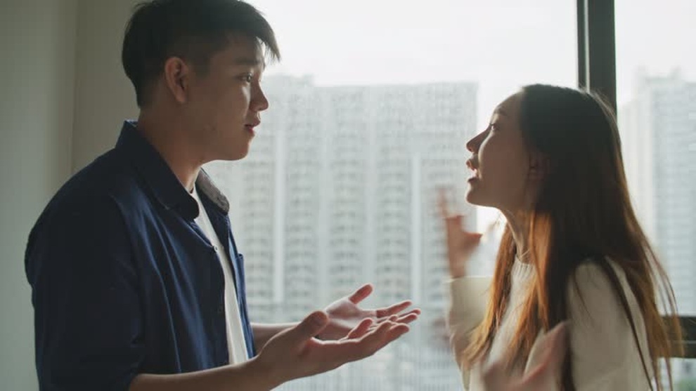 Vợ mới dọa ly hôn nếu tôi về quê ăn giỗ bố vợ cũ - 1 Vợ mới dọa ly hôn nếu tôi về quê ăn giỗ bố vợ cũ - 1
