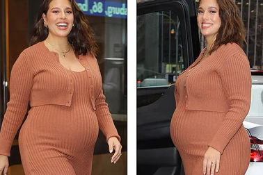 Ashley Graham bầu bí vẫn diện váy ôm sát